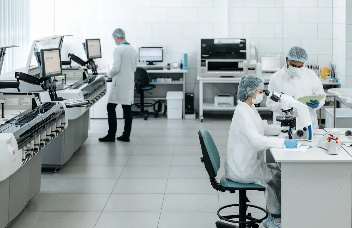 Student and institutional biotechnology enquiry guidance