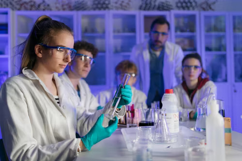 Advanced biotechnology laboratory equipment for student training